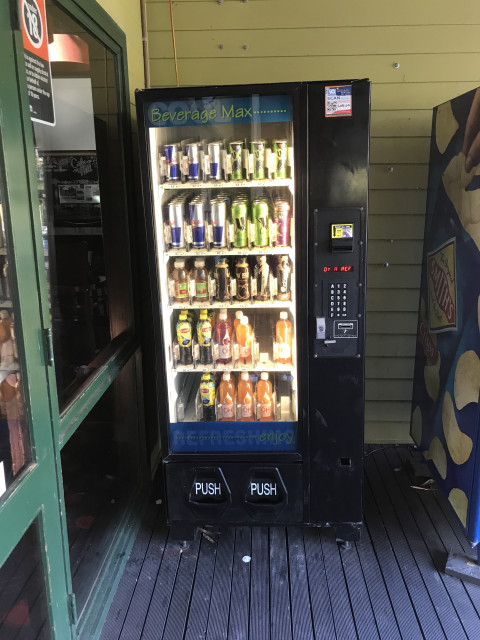 Drink vending machine