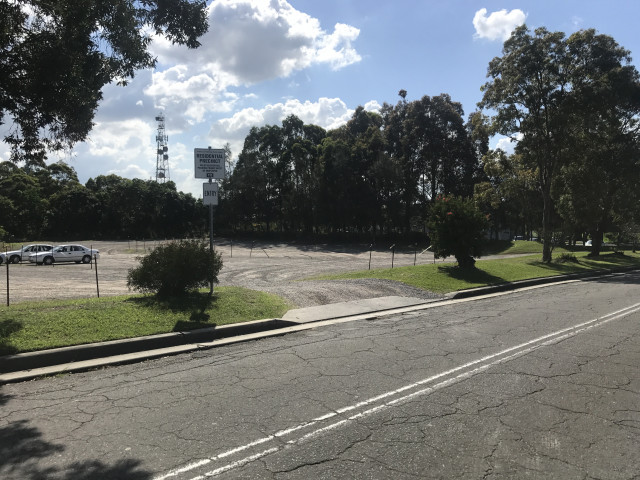 Entrance off Wirra Crescent